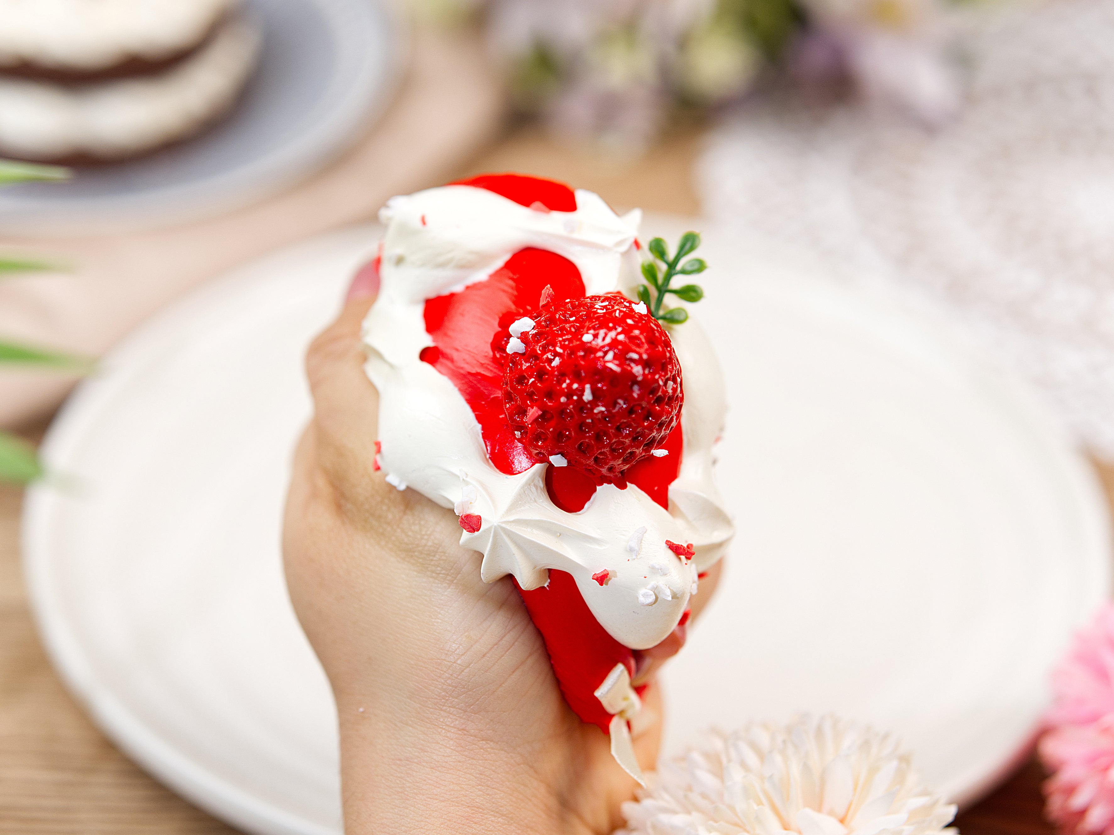Strawberry mini cake