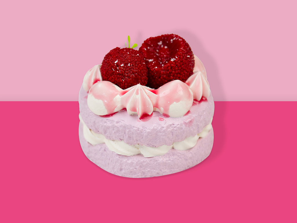 Bayberry Cream Mini Cake