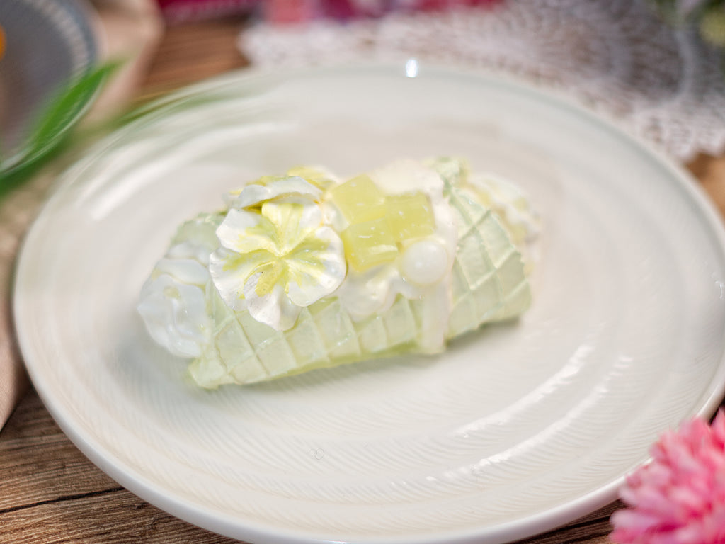 Melon Cream Roll