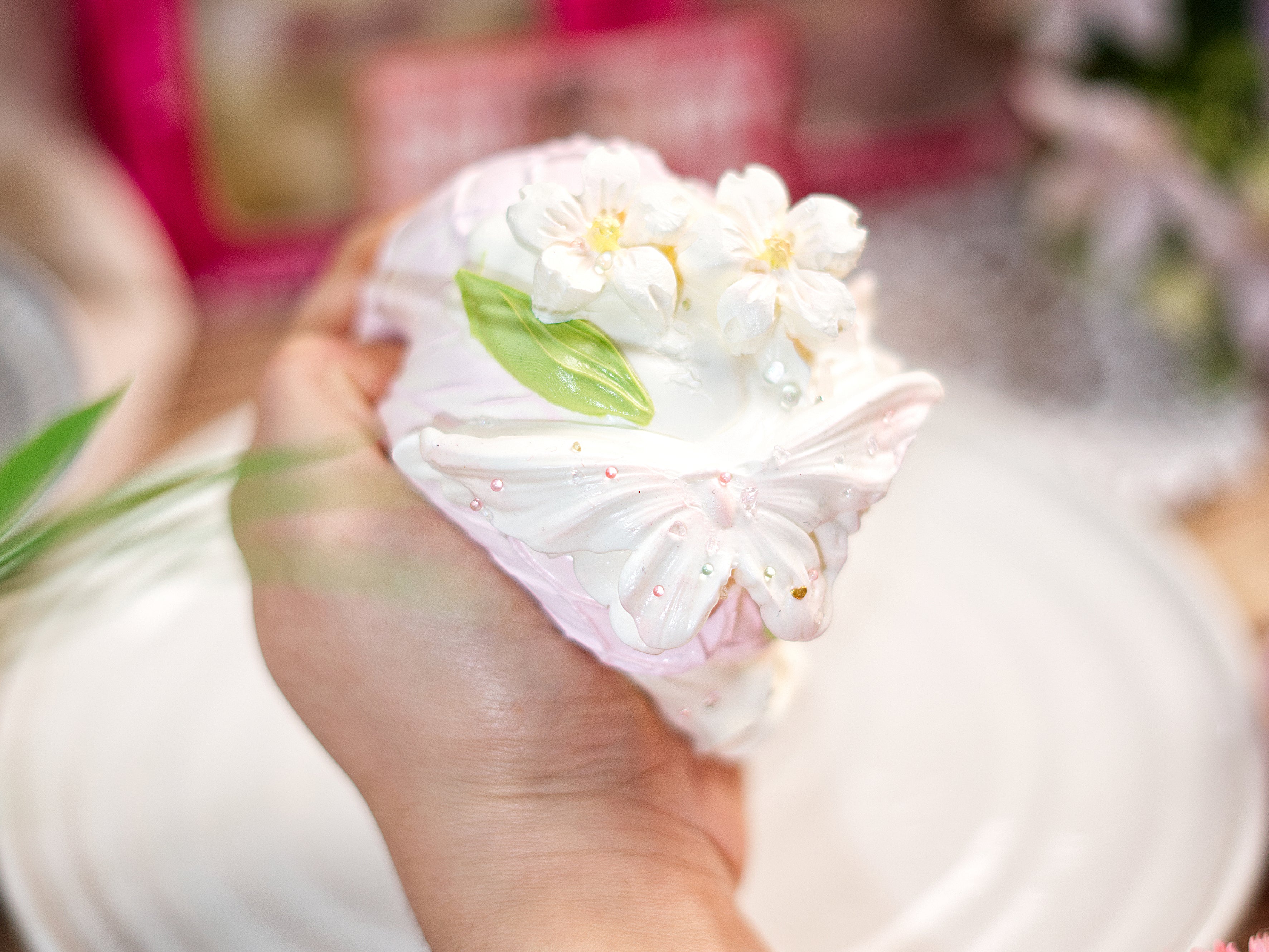 Butterfly Cream Crispy Roll